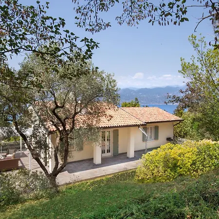 Ilaria With Private Pool And Lake View *